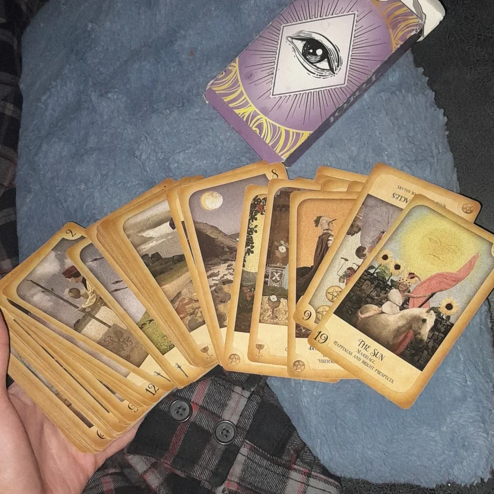 Tarot cards - Picture 4 of 5